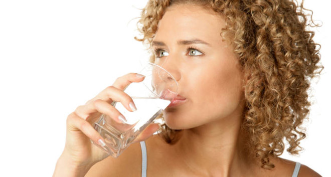Pojačan unos tekućine može pomoći kod urinarnh infekcija